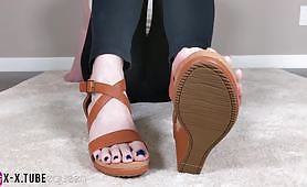 Humiliation cuckolding AsianSoleQueen dirtytalking with feet in platform heels