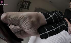 Goddess Lacreme Dive Deep into my sexy mature feet wrinkles - dangling fetish